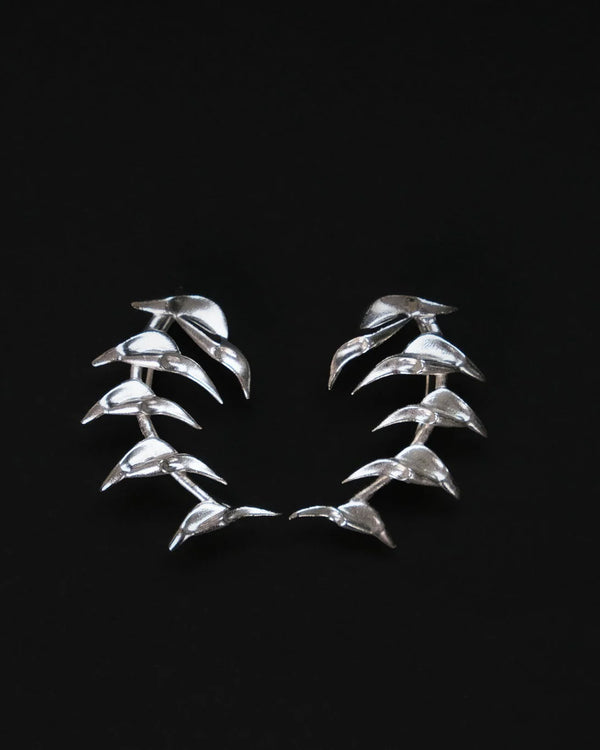 HUMAN OBJECT SPINY EDGES