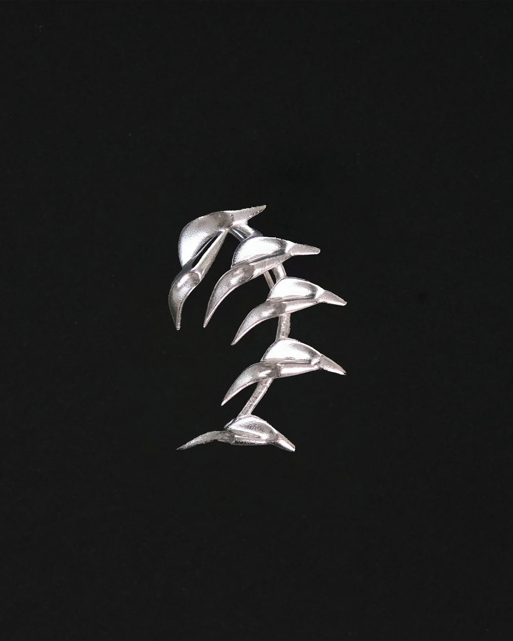 HUMAN OBJECT SPINY EDGES