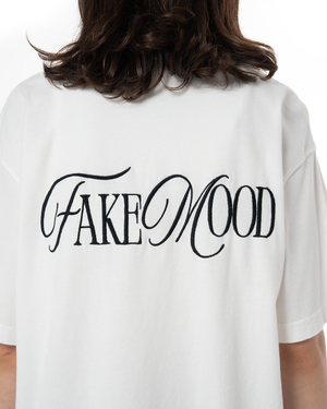 UNISEX GARMENT DYE SIGNATURE TEE - WHITE