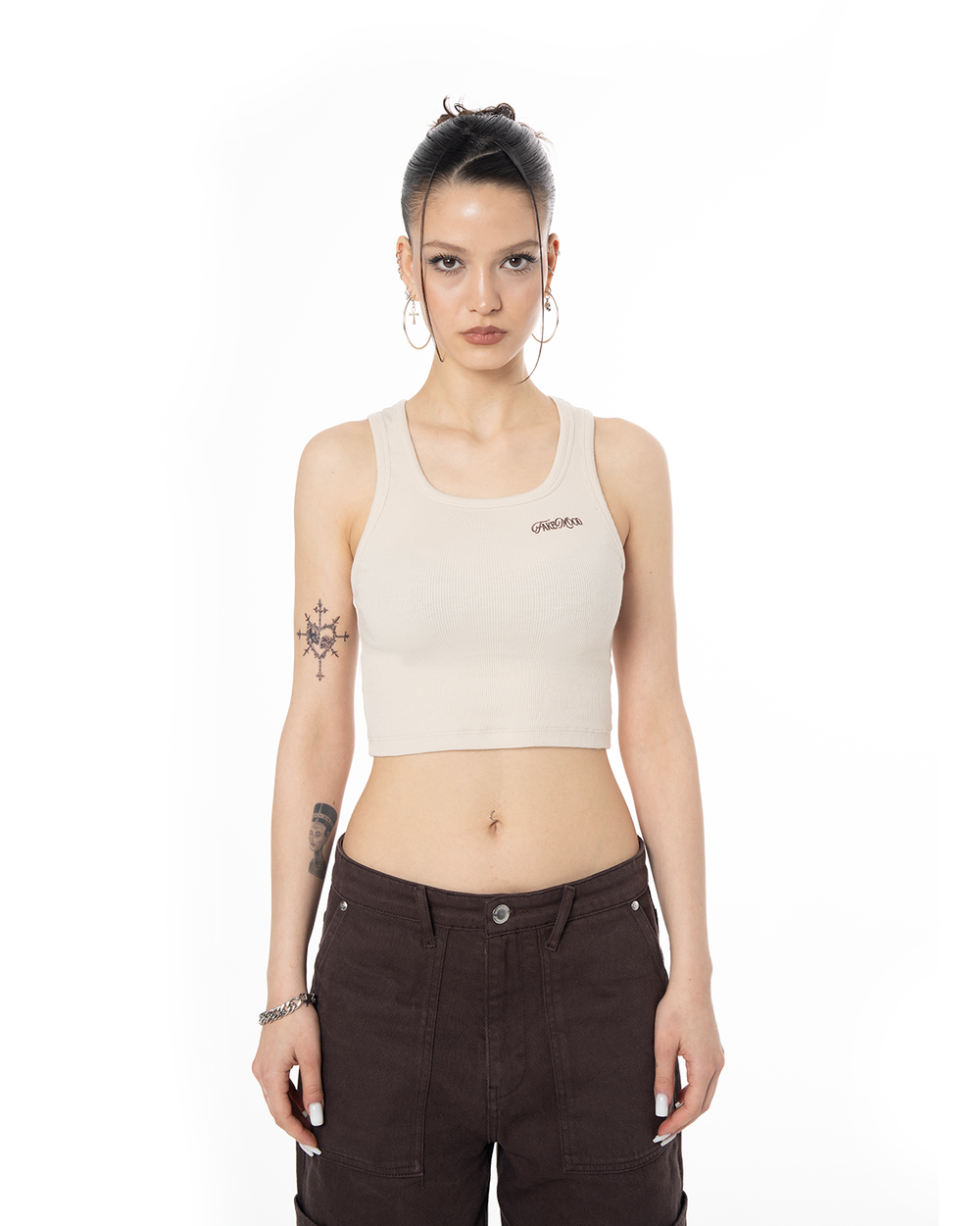 GARMENT DYE SIGNATURE CROP TANK TOP - LATTE