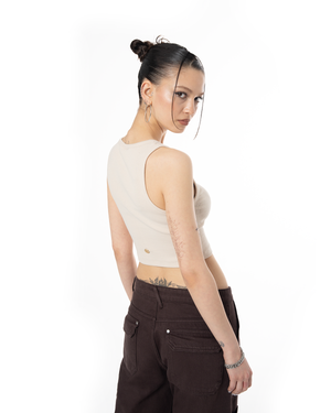GARMENT DYE SIGNATURE CROP TANK TOP - LATTE