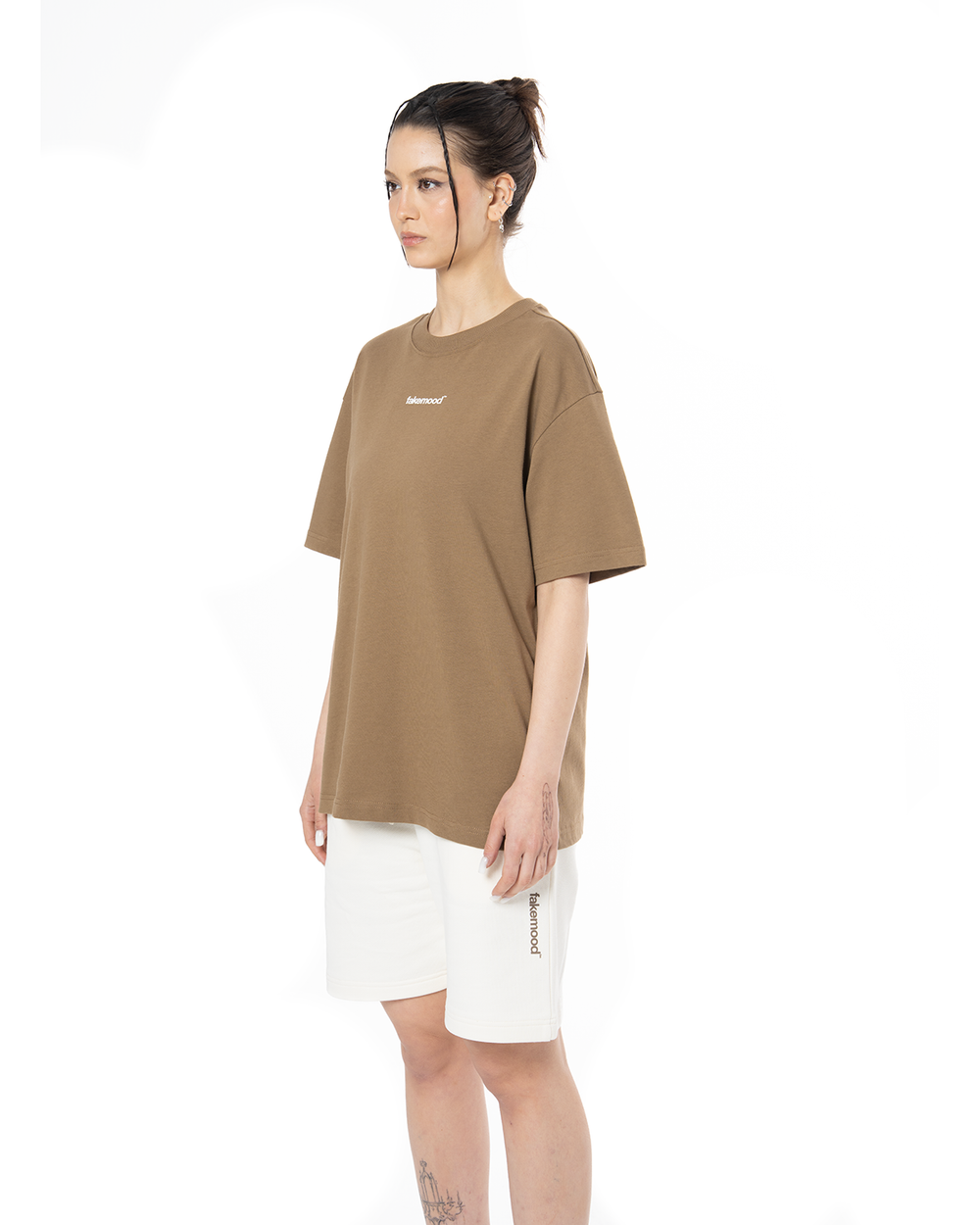 KADIN OVERSIZE BASIC BASKILI TİŞÖRT - KAHVERENGİ