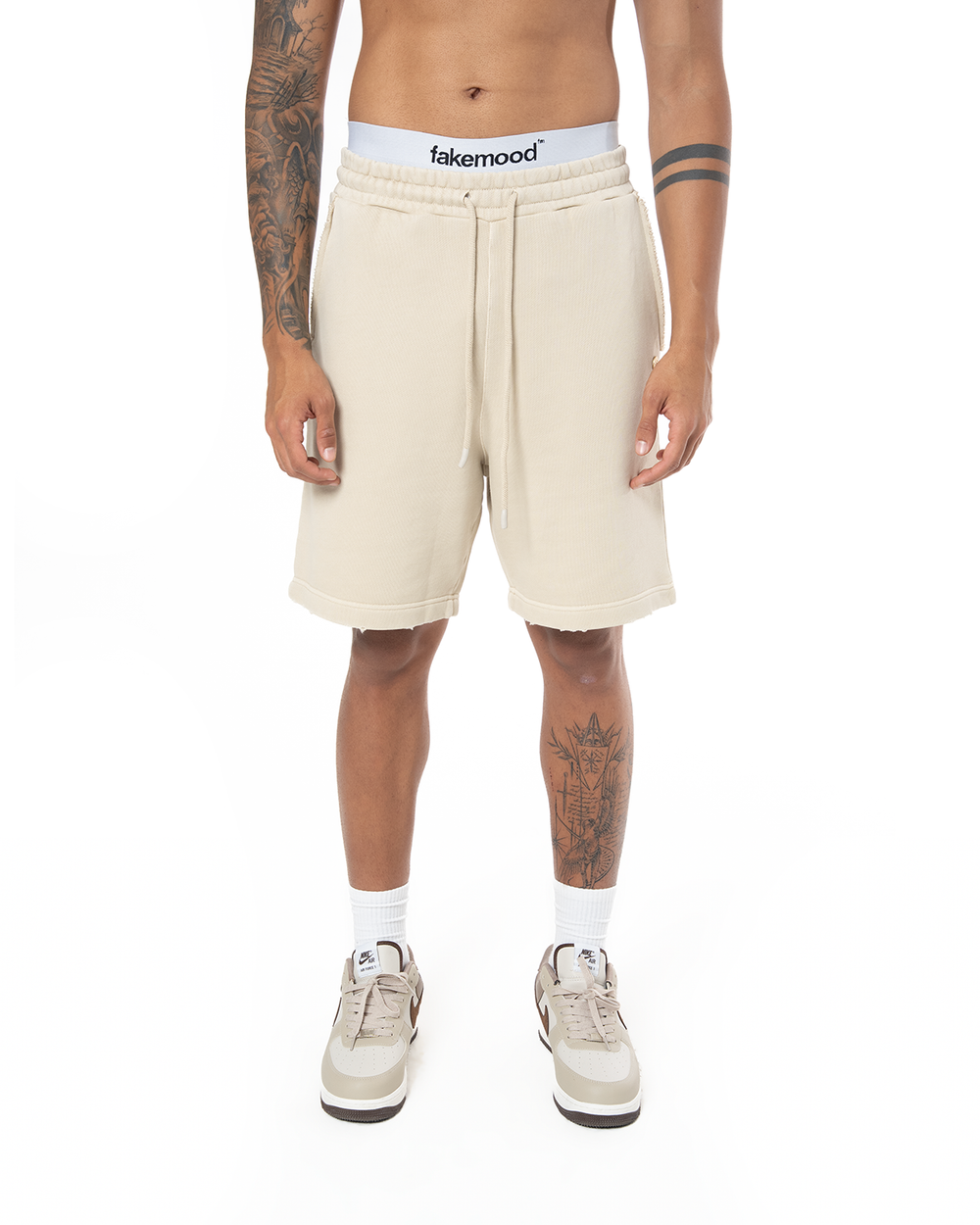 UNISEX GARMENT DYE SIGNATURE SHORT - CREAM
